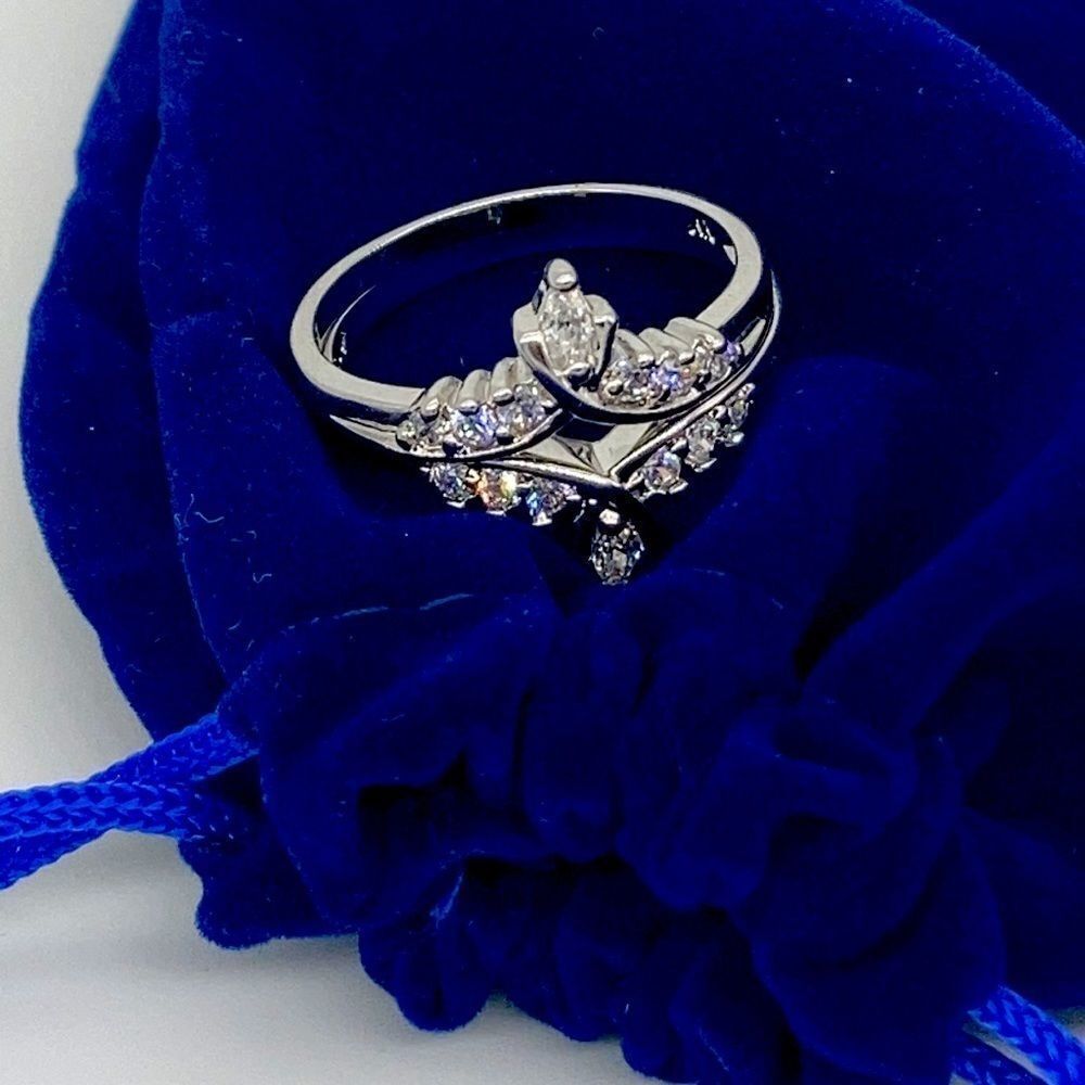 2 Piece Diamond Wedding Ring Set